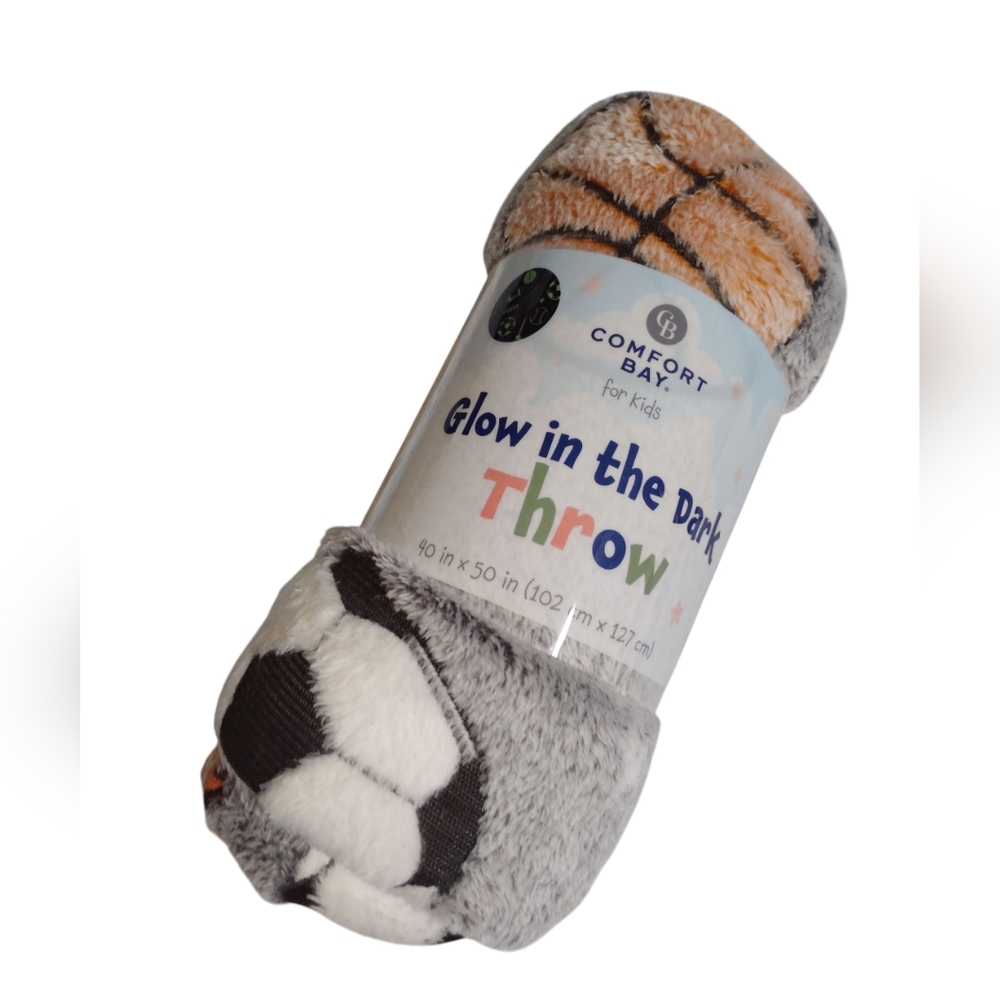 Comfort Bay Glow In Dark Kid's Throw
